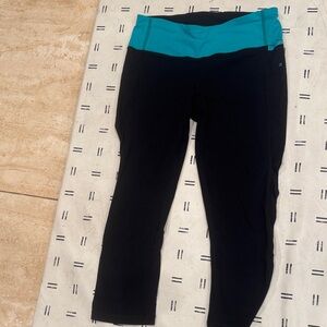 Lululemon Black and Teal Athletic Leggings